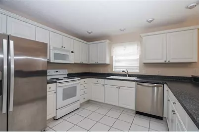 8620 SE 166th Birchbrook Loop, The Villages, FL 32162 - Photo 8
