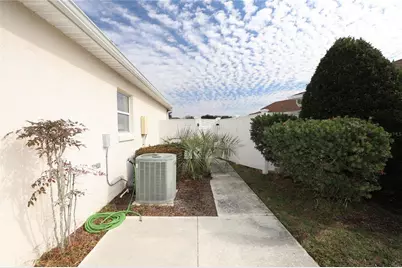 8620 SE 166th Birchbrook Loop, The Villages, FL 32162 - Photo 14