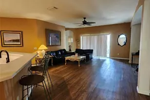 1829 Mira Lago Cir, Ruskin, FL 33570 - Photo 6