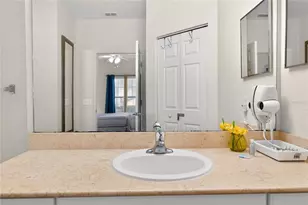 2950 Lucayan Harbour Cir, Kissimmee, FL 34746 - Photo 32