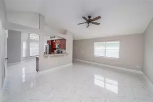 10201 Vista Cove Ln, Orlando, FL 32825 - Photo 4