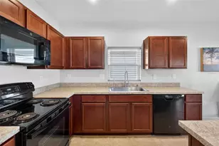 563 Eagle Landing Blvd, Winter Haven, FL 33880 - Photo 8