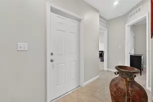 563 Eagle Landing Blvd, Winter Haven, FL 33880 - Photo 2