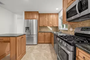 12026 Chervil Ct, Orlando, FL 32837 - Photo 8