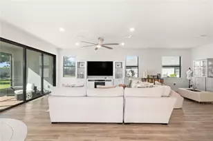 12457 Golden Sage Dr, Sarasota, FL 34238 - Photo 4