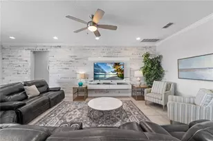 7664 Fairfax Dr, Kissimmee, FL 34747 - Photo 14