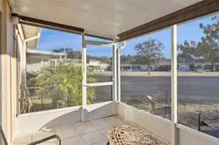 3037 Club Cir, Lakeshore, FL 33854 - Photo 2