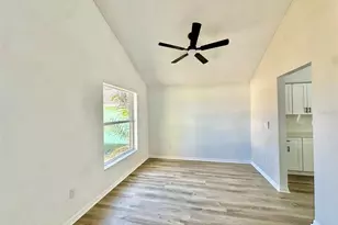 3032 Bloomsbury Dr, Kissimmee, FL 34747 - Photo 12