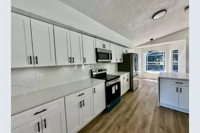 3032 Bloomsbury Drive, Kissimmee, FL 34747 - Photo 4