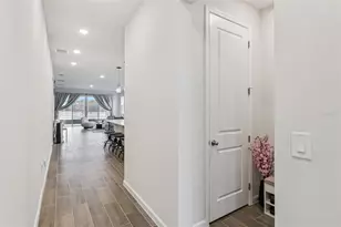 654 Heritage Sq Dr, Haines City, FL 33844 - Photo 4