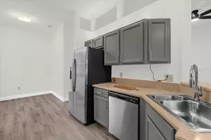 103 Crescent Moon Dr, Groveland, FL 34736 - Photo 10