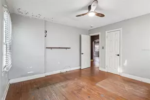 38 E Morningview Dr, Eustis, FL 32726 - Photo 14