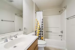 7821 SE 166th Smallwood Pl, The Villages, FL 32162 - Photo 20