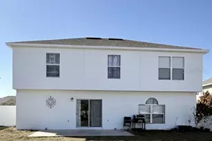 5764 Royal Hills Cir, Winter Haven, FL 33881 - Photo 2