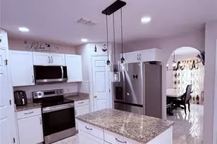5764 Royal Hills Cir, Winter Haven, FL 33881 - Photo 6