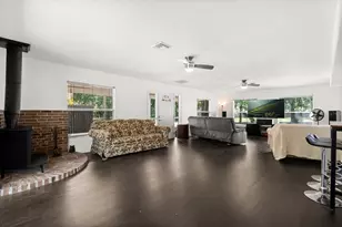 7247 Treasure Island Rd, Leesburg, FL 34788 - Photo 2