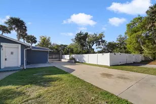5310 S Ridgewood Ave, Port Orange, FL 32127 - Photo 18