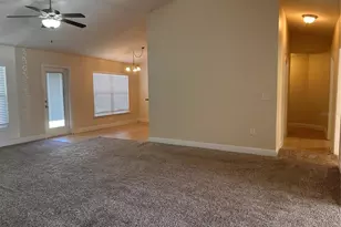 402 Edith Dr, Fruitland Park, FL 34731 - Photo 8