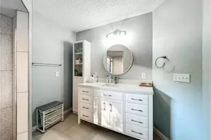 1265 St Tropez Cir, Orlando, FL 32806 - Photo 36