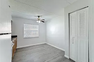 694 Michigan Ct, Saint Cloud, FL 34769 - Photo 6