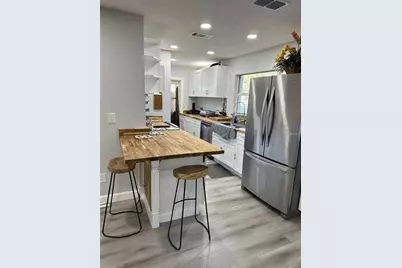 1203 N Saturn Avenue, Clearwater, FL 33755 - Photo 4