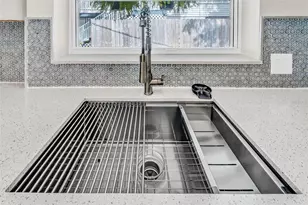 218 Lignumvitae Dr, Key Largo, FL 33037 - Photo 10