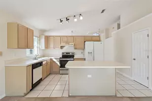 1942 Monkton Rd, Orlando, FL 32837 - Photo 10