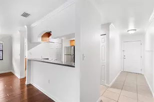 12293 Sailwinds Dr, Largo, FL 33773 - Photo 4