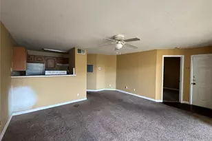 4740 Walden Cir, Orlando, FL 32811 - Photo 4