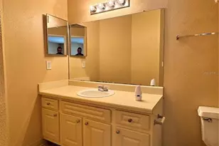 4740 Walden Cir, Orlando, FL 32811 - Photo 8