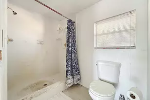 2921 Periwinkle Dr, Groveland, FL 34736 - Photo 40