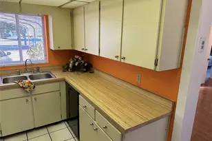 57 S Oxalis Dr, Orlando, FL 32807 - Photo 18