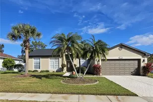 2826 Middleton Cir, Kissimmee, FL 34743 - Photo 1