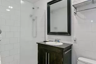 2035 Lake Sue Dr, Orlando, FL 32803 - Photo 34