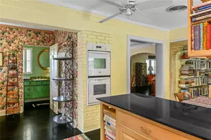 2035 Lake Sue Dr, Orlando, FL 32803 - Photo 14