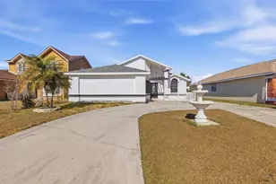 319 Plumwood Cir, Kissimmee, FL 34743 - Photo 2