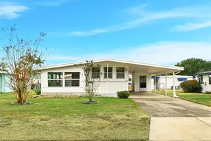 1125 Elkhart Cir, Tavares, FL 32778 - Photo 6