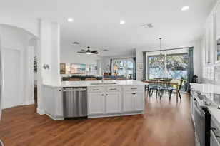 10087 Baywater Breeze Dr, Orlando, FL 32827 - Photo 12