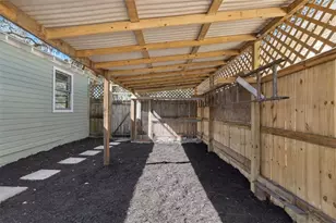 314 W 6th St, Sanford, FL 32771 - Photo 30