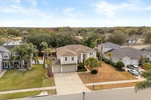 2205 Wintermere Pointe Dr, Winter Garden, FL 34787 - Photo 2