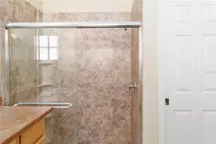 129 Crepe Myrtle Dr, Groveland, FL 34736 - Photo 32