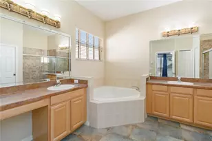 129 Crepe Myrtle Dr, Groveland, FL 34736 - Photo 32