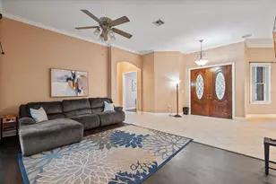 881 S Belfast Pl, Chuluota, FL 32766 - Photo 8