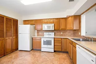 3002 Clubview Dr, Orlando, FL 32822 - Photo 8