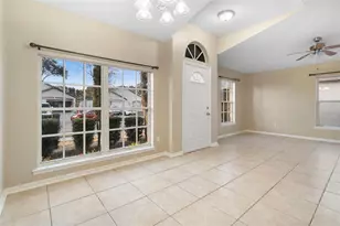 7831 Hidden Hollow Dr, Orlando, FL 32822 - Photo 8