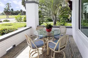 2041 Beach Dr SE, Saint Petersburg, FL 33705 - Photo 6