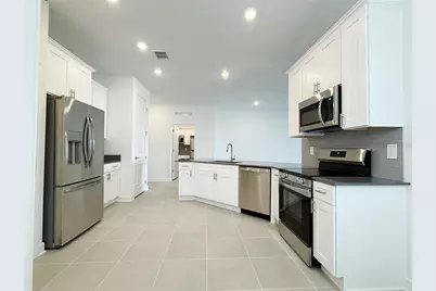 2619 Peace Of Mind Avenue, Kissimmee, FL 34744 - Photo 8