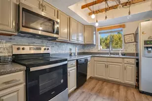 404 Country Ln NE, Winter Haven, FL 33881 - Photo 12