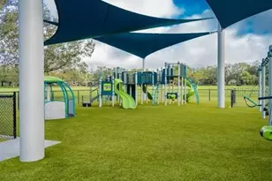 1401 5th St N, Saint Petersburg, FL 33704 - Photo 24