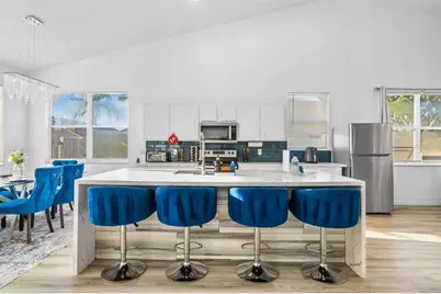 137 S Roma Way, Kissimmee, FL 34746 - Photo 4